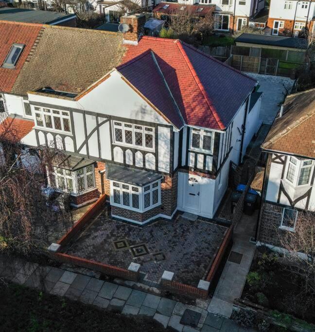 Homely & Peaceful Living Space Morden  Exterior foto