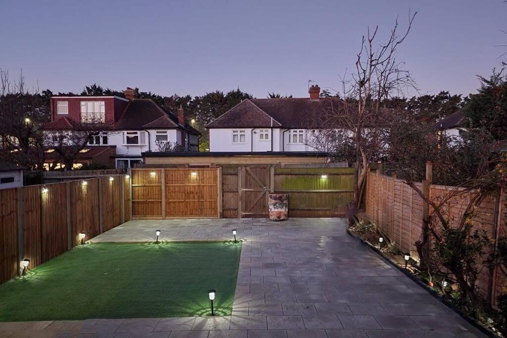 Homely & Peaceful Living Space Morden  Exterior foto